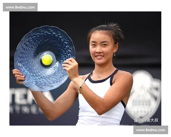 从草地到红土，网球世界冠军的多面魅力！